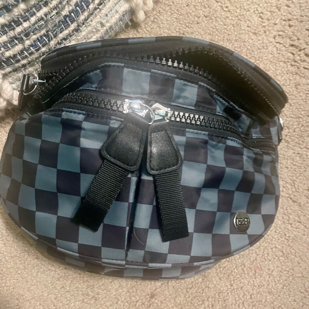 Iris & Rainbow forest green checkered best version bag